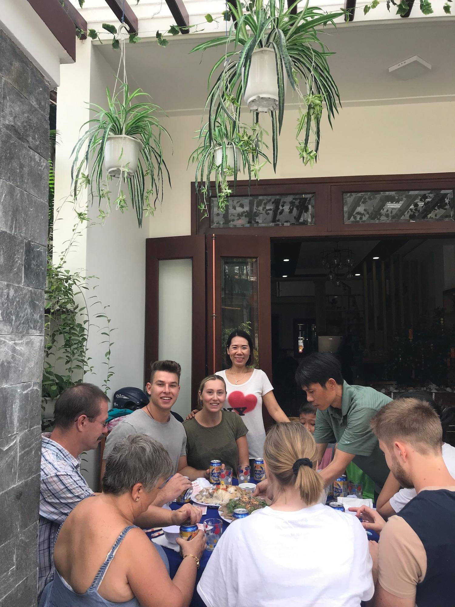 Restaurant Miss Ten Homestay