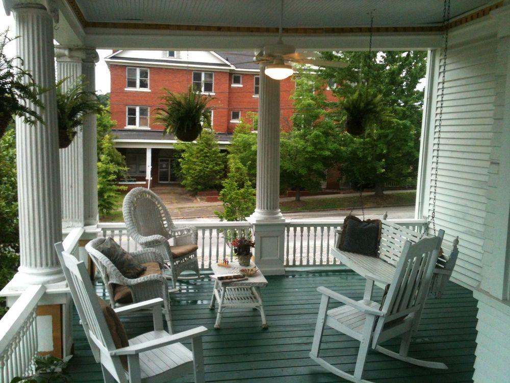 Varios The Simmons-Bond Inn