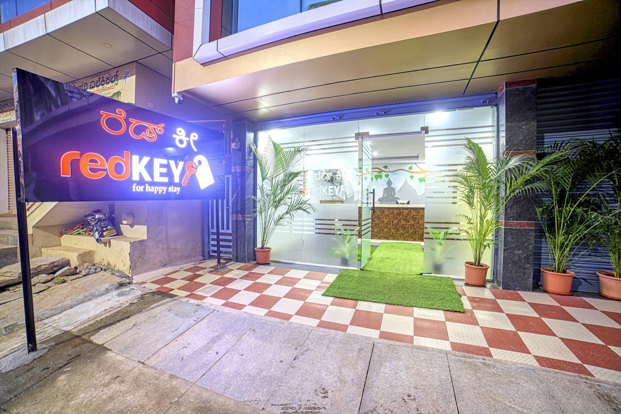 Vista Exterior Red Key Airport Transit Hotel Bangalore