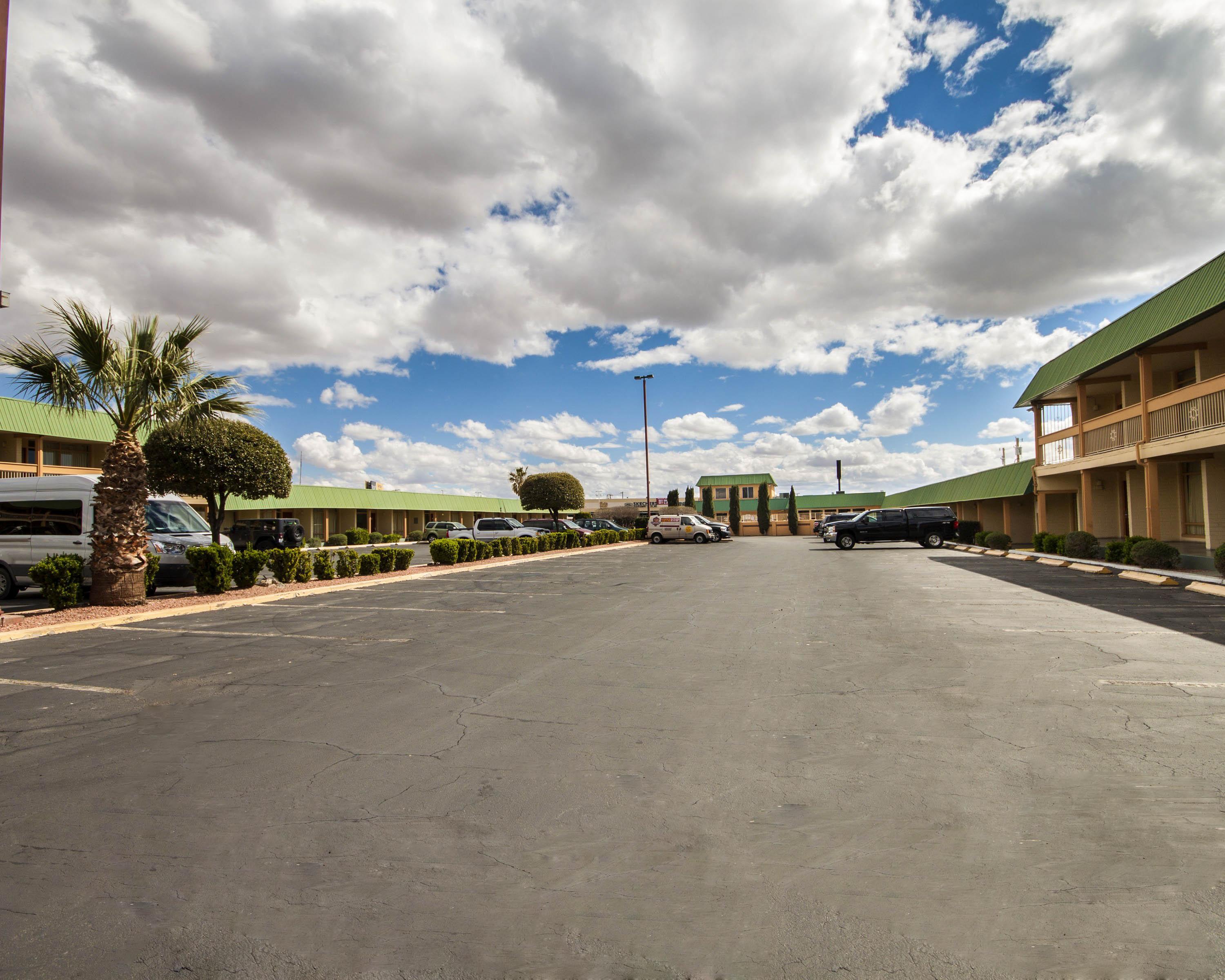 Vista Exterior Quality Inn And Suites