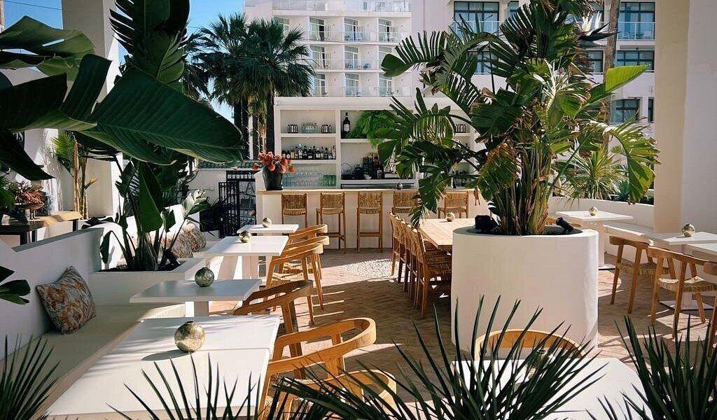 Restaurant Comfy Studios Hotel