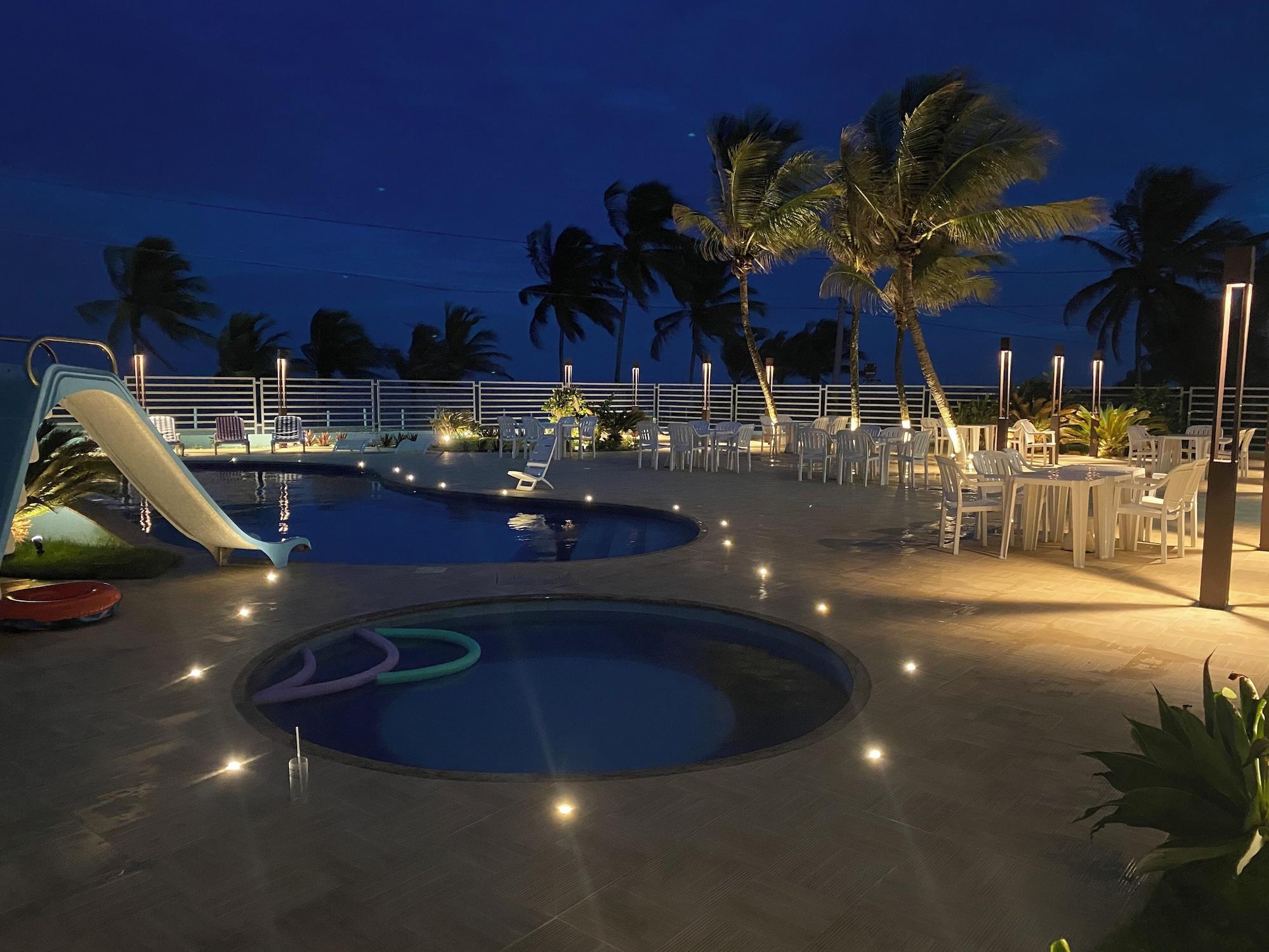 Vista Piscina Hotel Paraiso Tropical