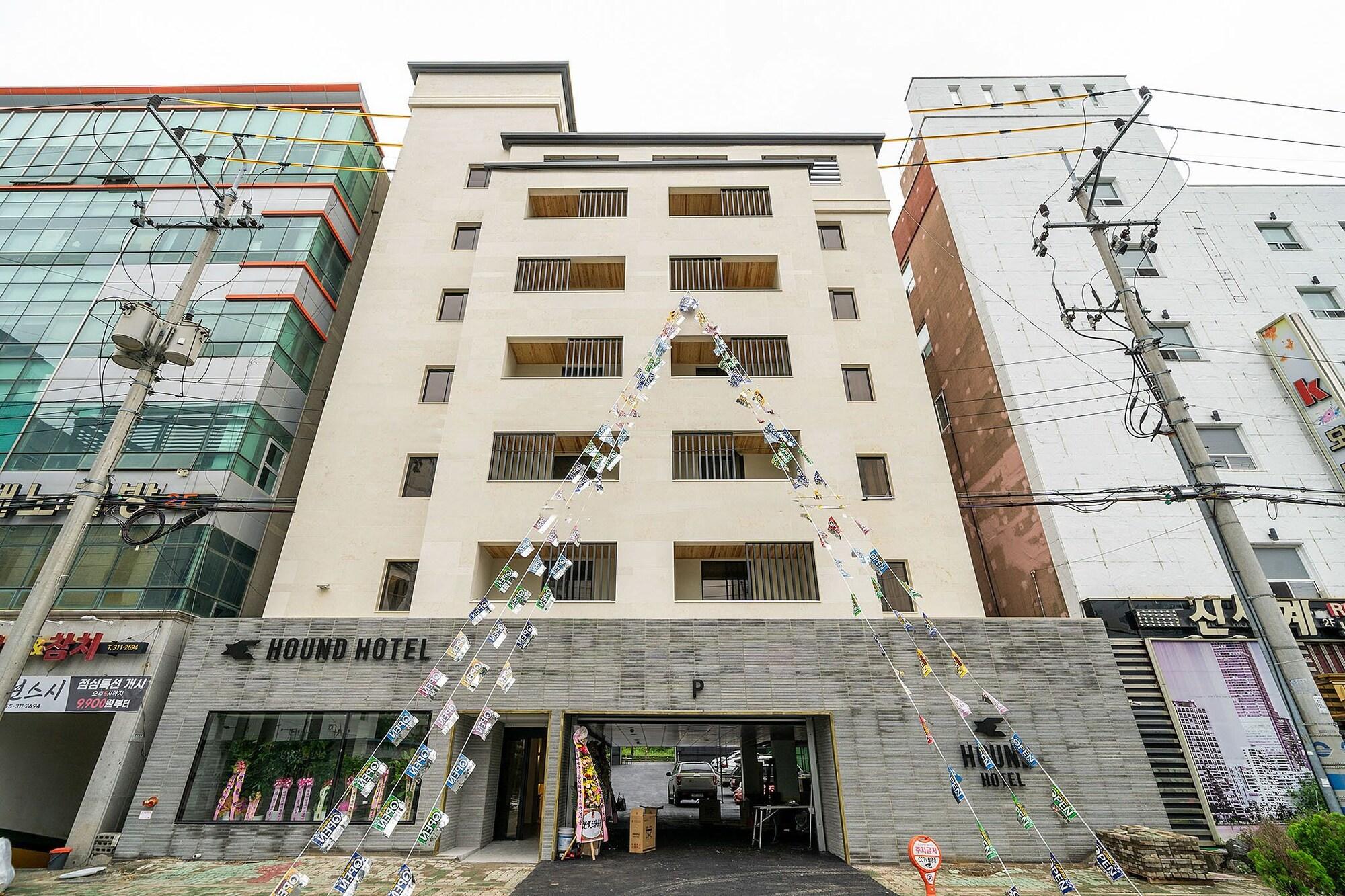 Vista Exterior Hound Hotel Gimhae Samgye