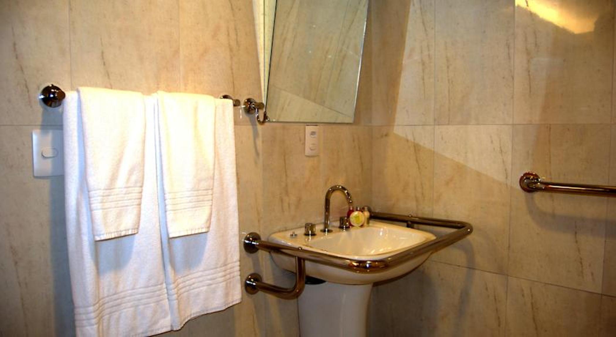 Equipamiento de Habitación Hotel Santamaria