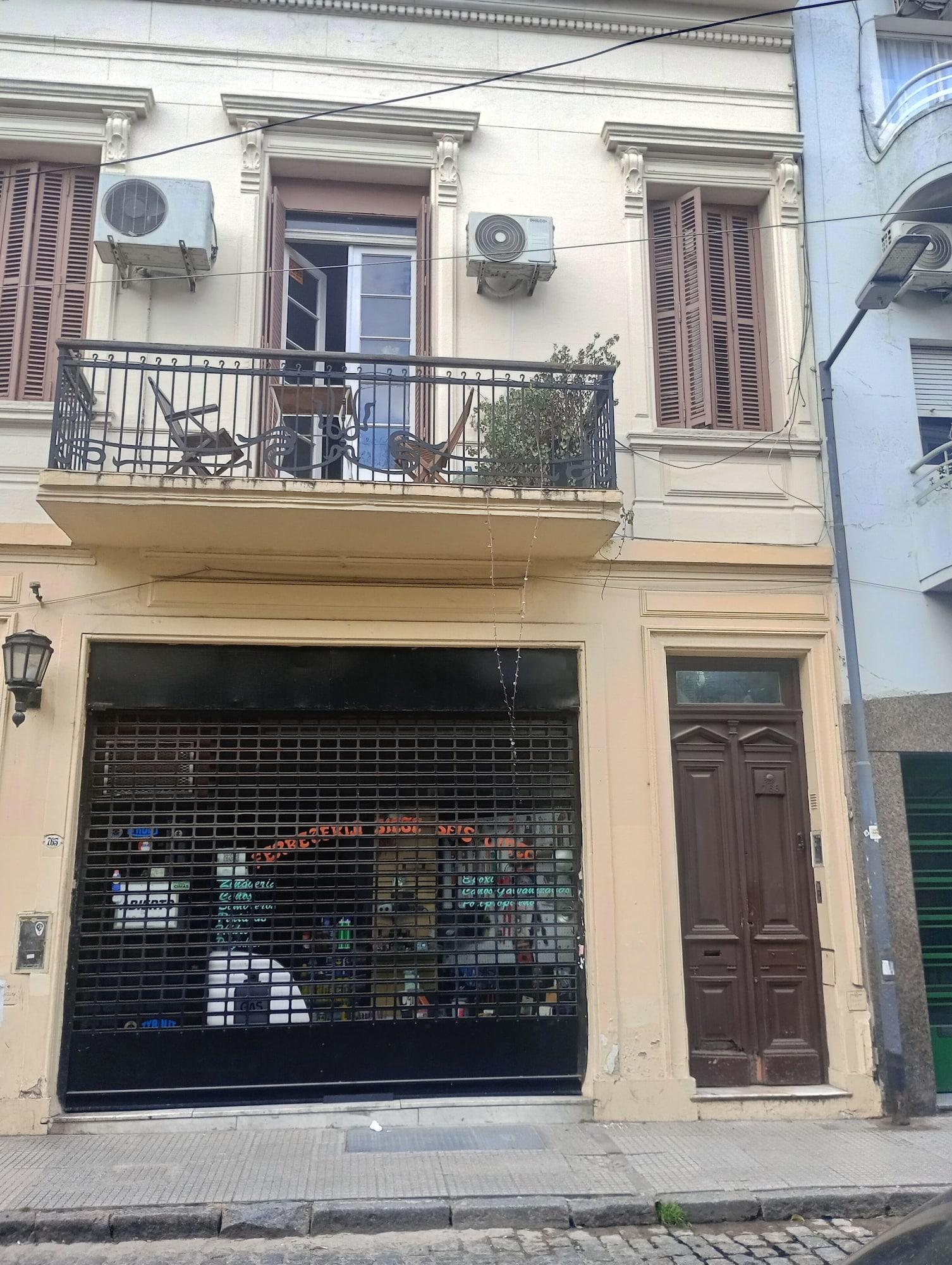 Varios Blue Hostel Ba