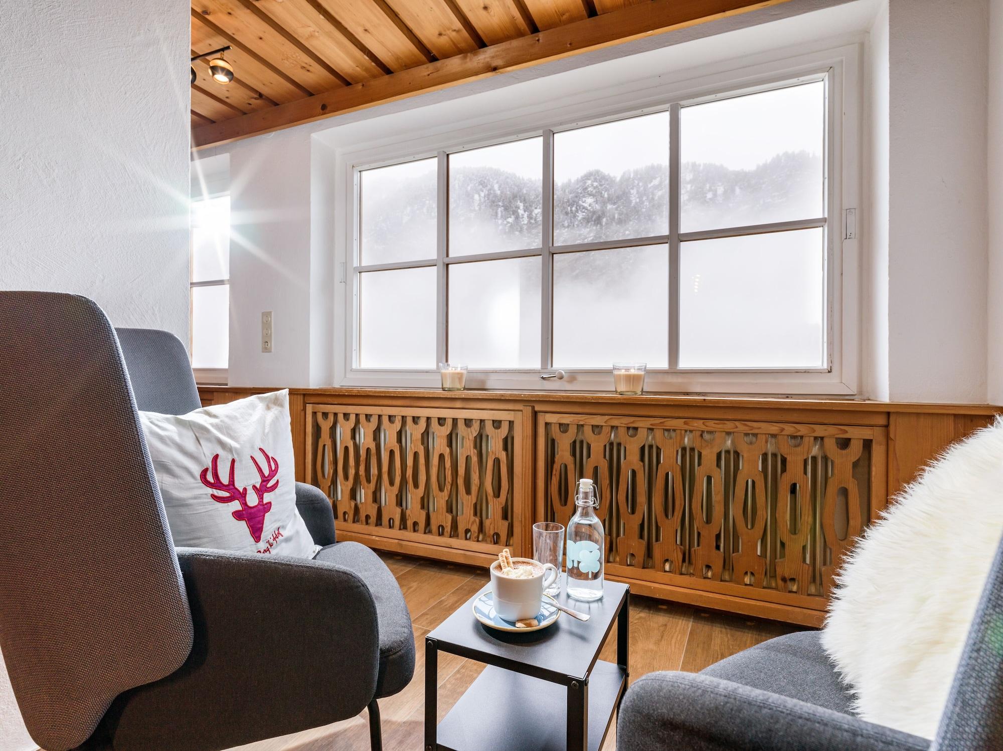 Vista Lobby Berg'k'hof Kaisertal - Alpine Hideaway