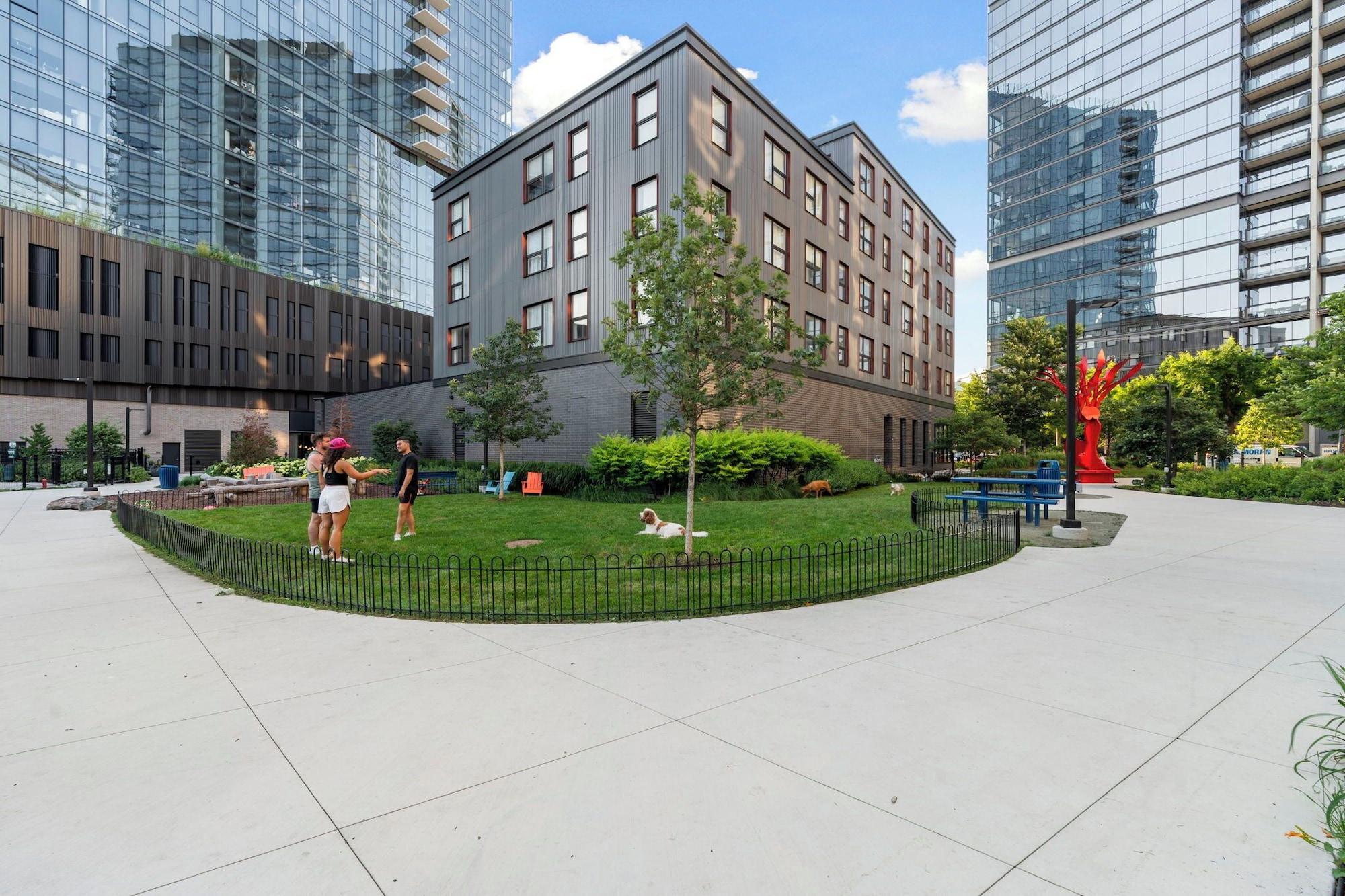 Vista Exterior ENVITAE Hotel | 2 Bedroom Luxury Apartments