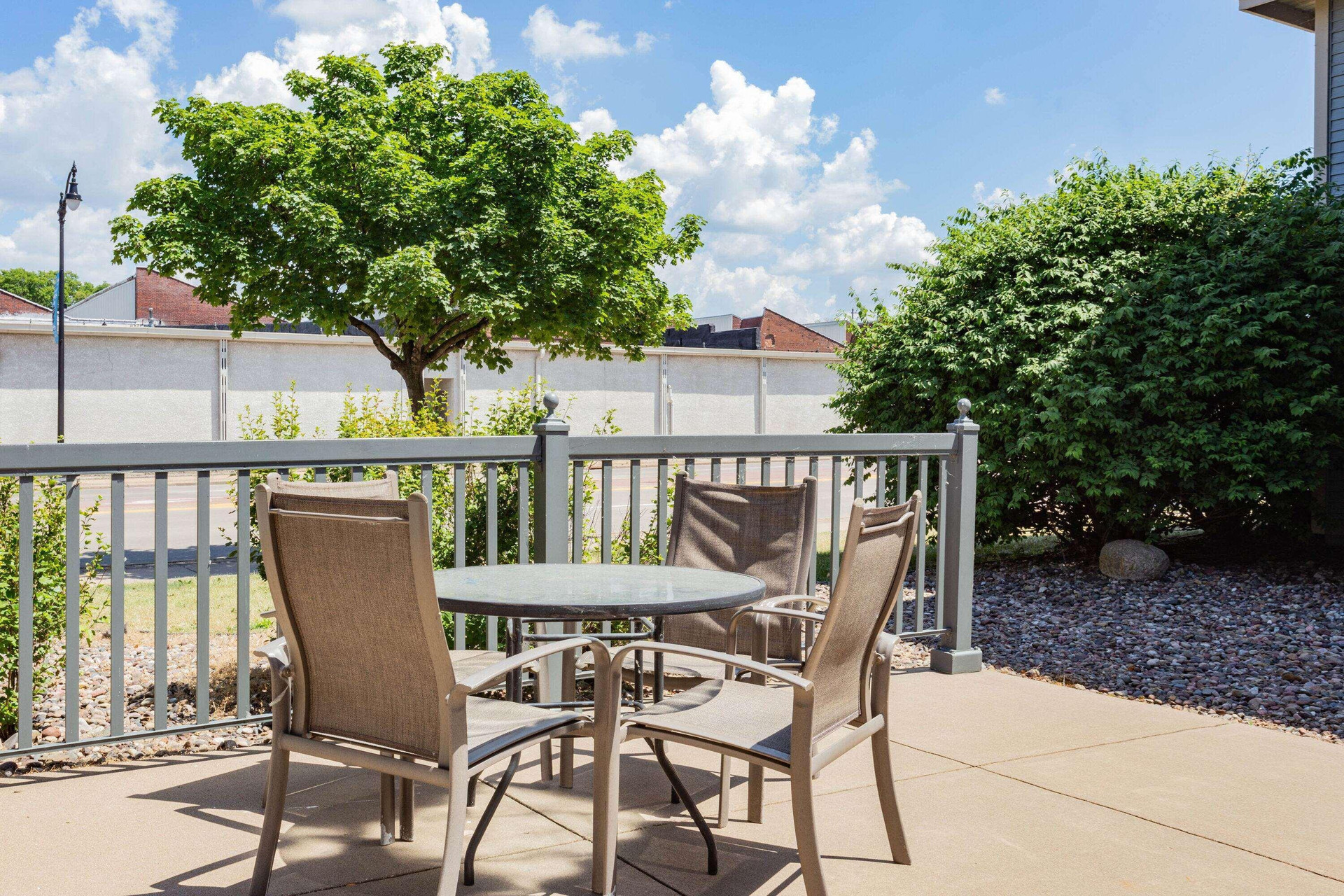 Varios Super 8 by Wyndham La Crosse