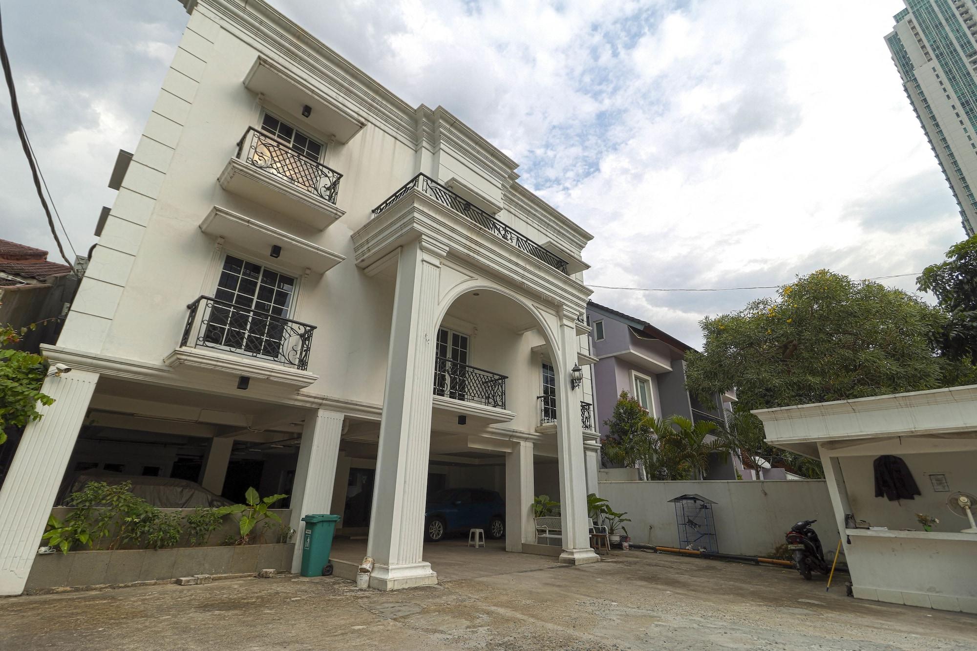 Vista Exterior RedDoorz Plus @ Setiabudi Barat