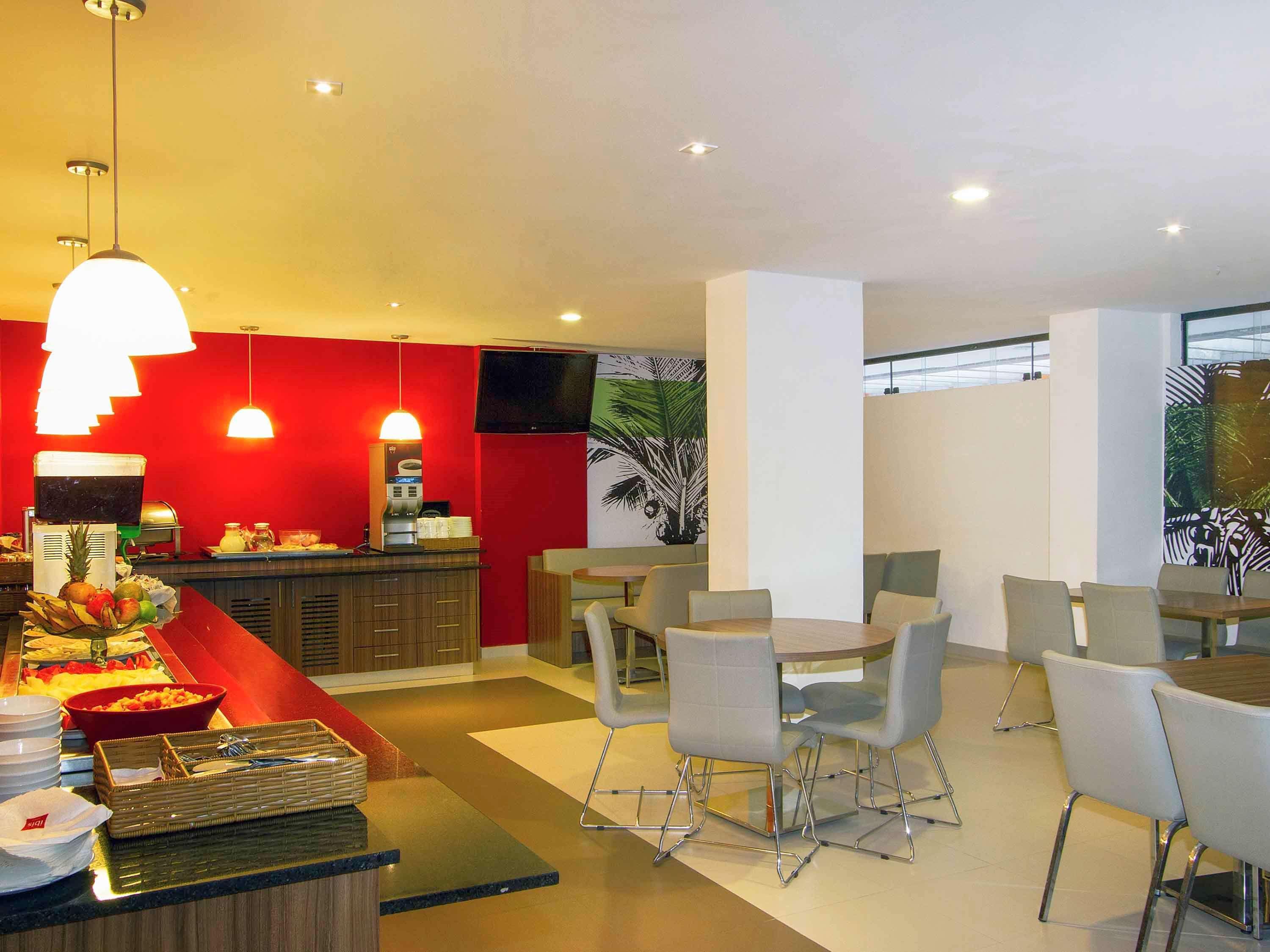 Vista Lobby Ibis Maceio Pajucara