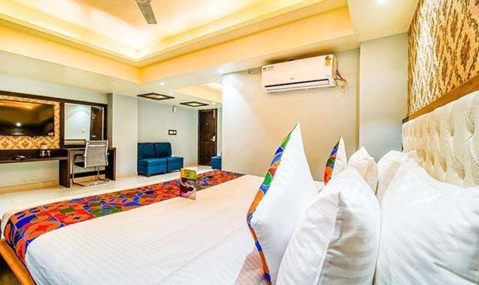 Habitación FabHotel SVR