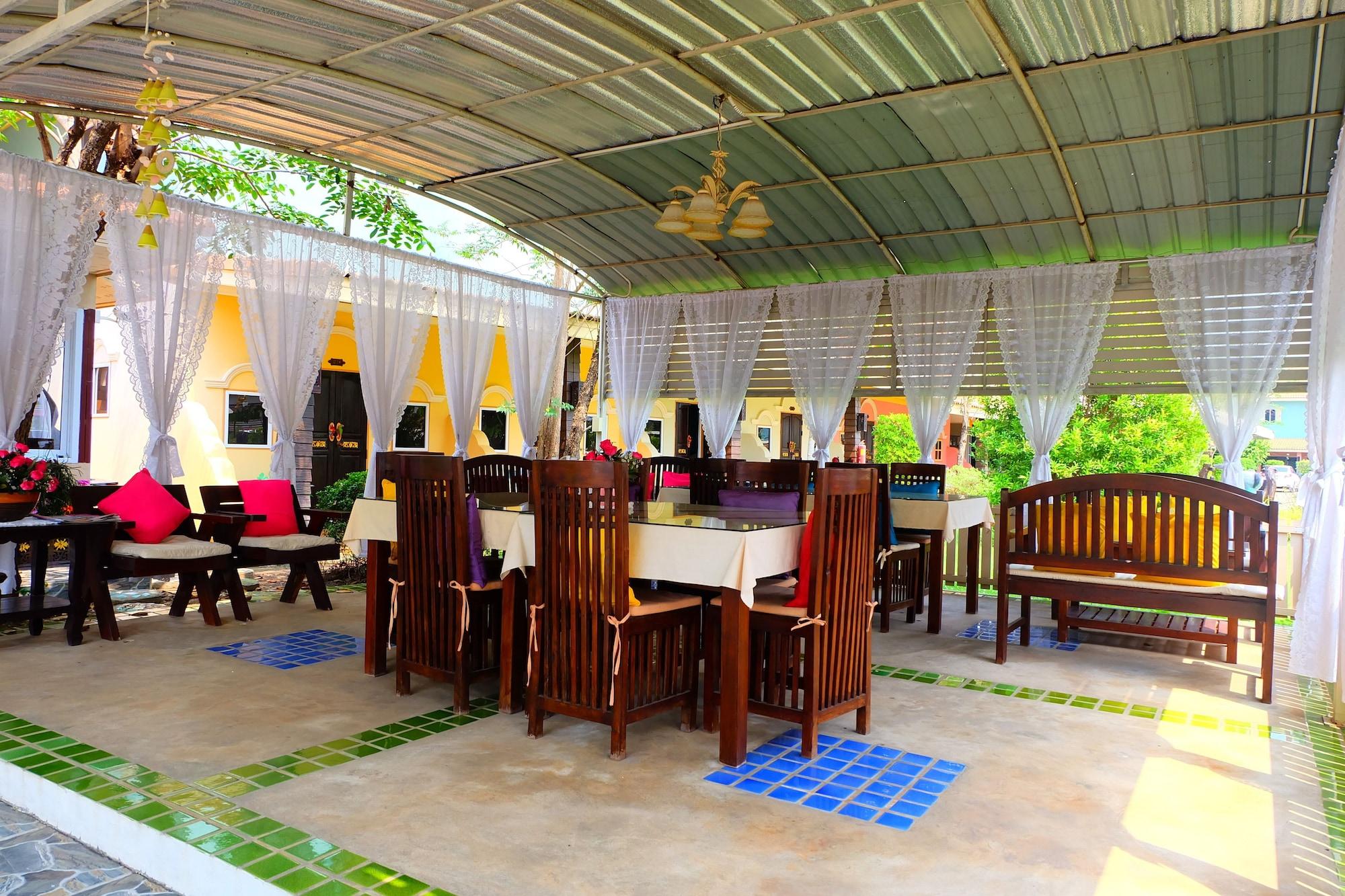 Restaurant P Paradise Hotel