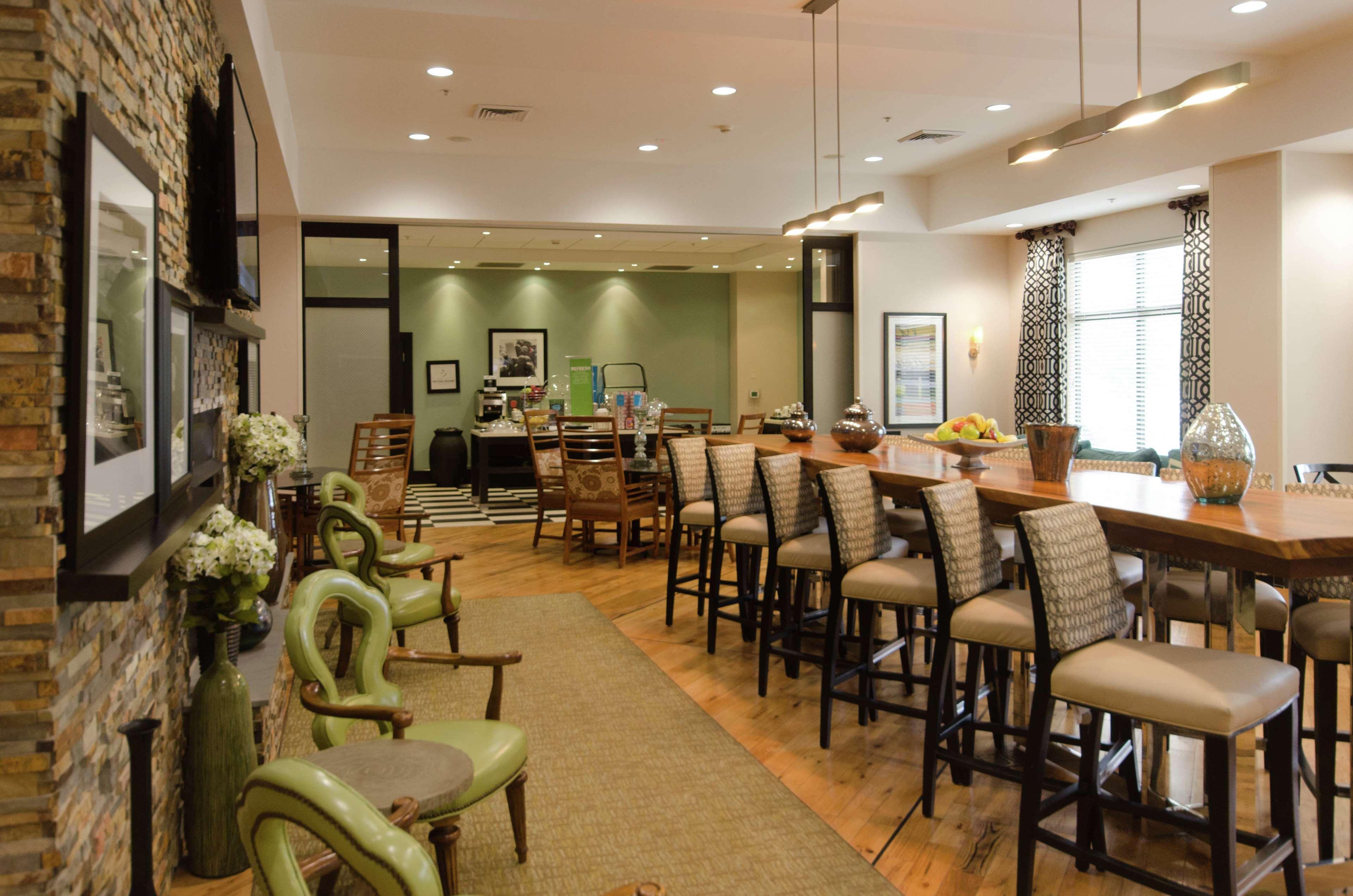 Vista Lobby Hampton Inn Hickory