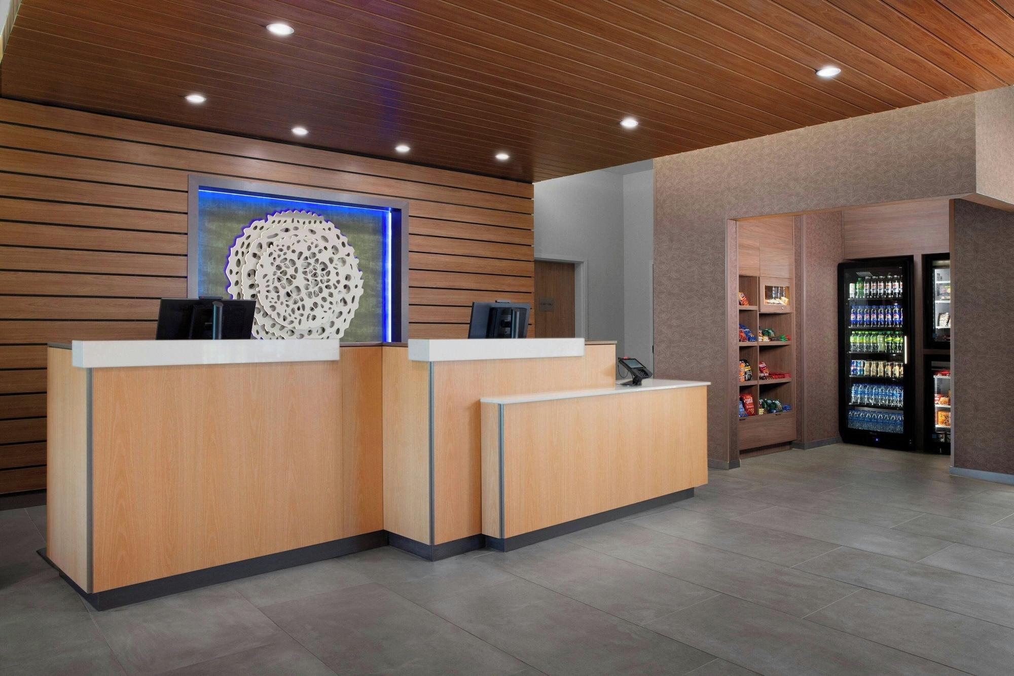 Vista Lobby Fairfield by Marriott Inn & Suites DeSoto Dallas South