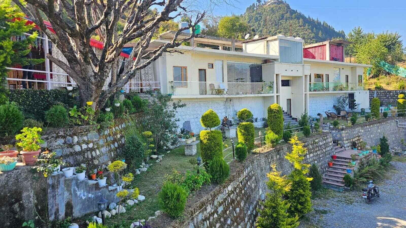 Vista Exterior Hotel Luxmi Vilas Inn