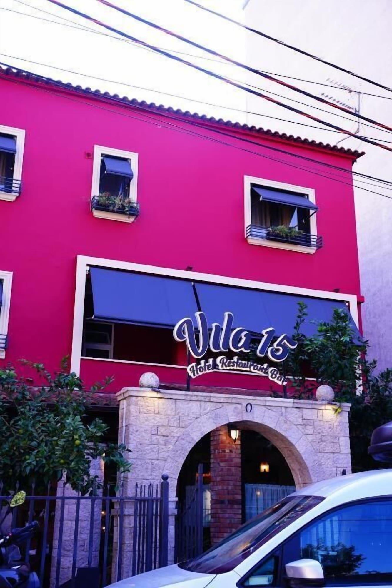 Vista Exterior Vila 15 by Nam Nam