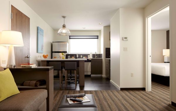 Hyatt House LA - University Medical Center