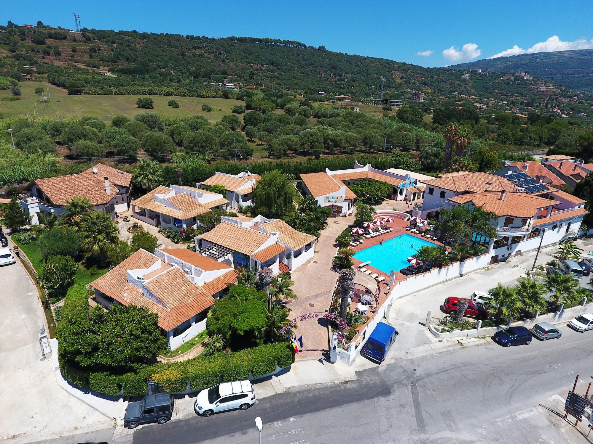 Vista Exterior Hotel Baia del Capo