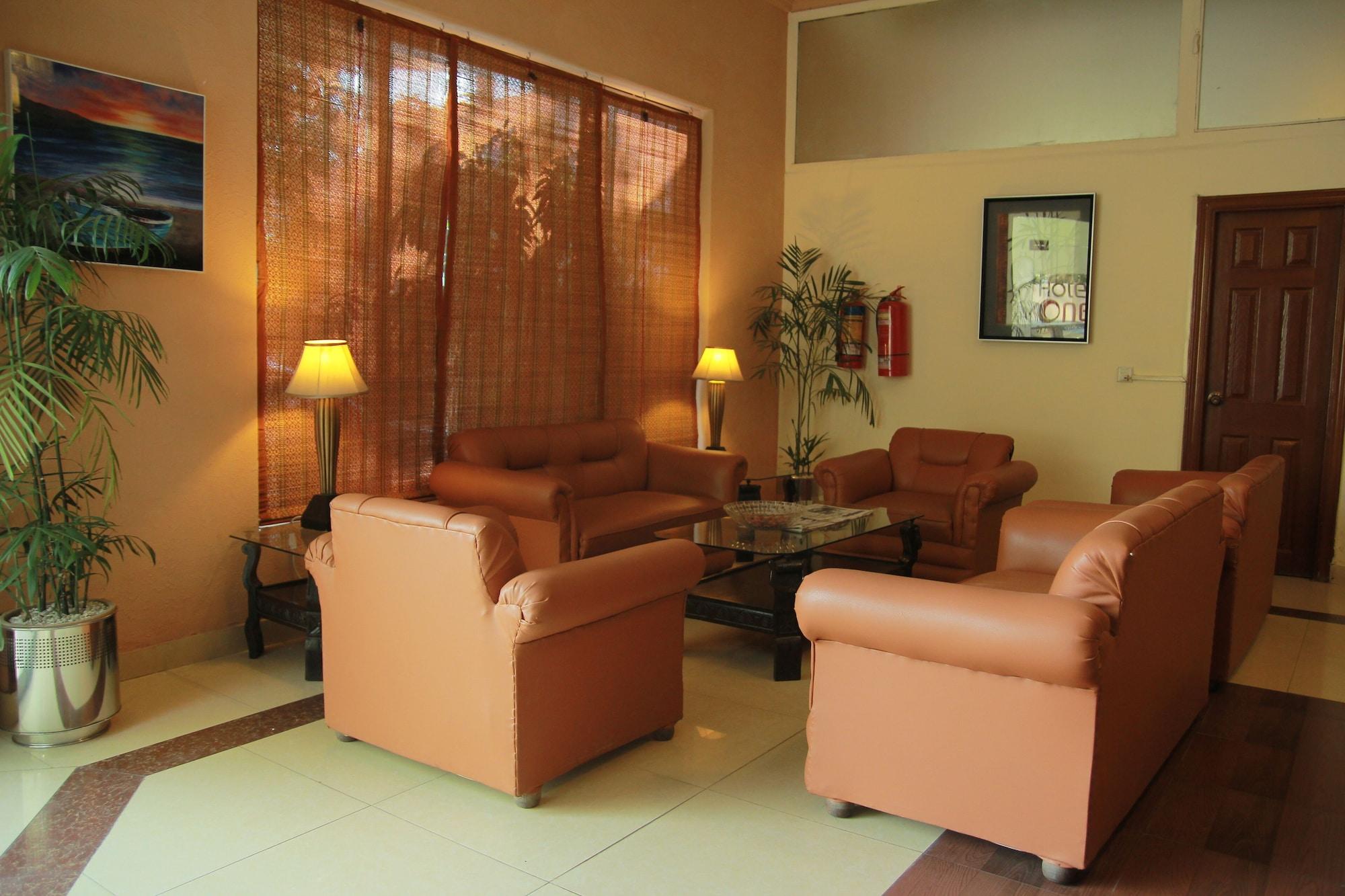 Vista Lobby Hotel One Lalazar Multan