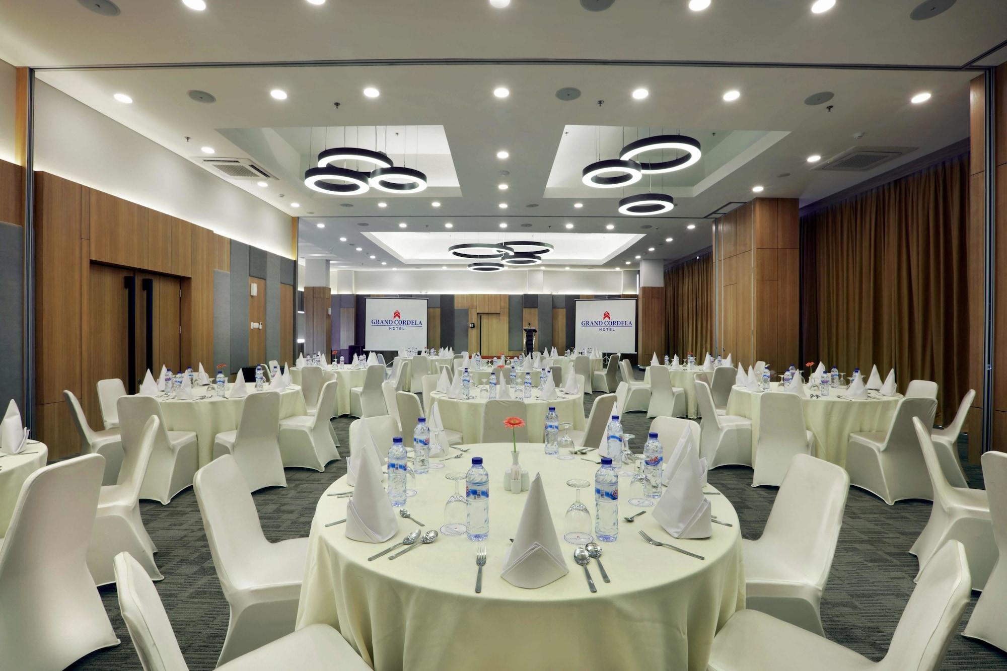 Salón de Baile Grand Cordela Hotel Bandung
