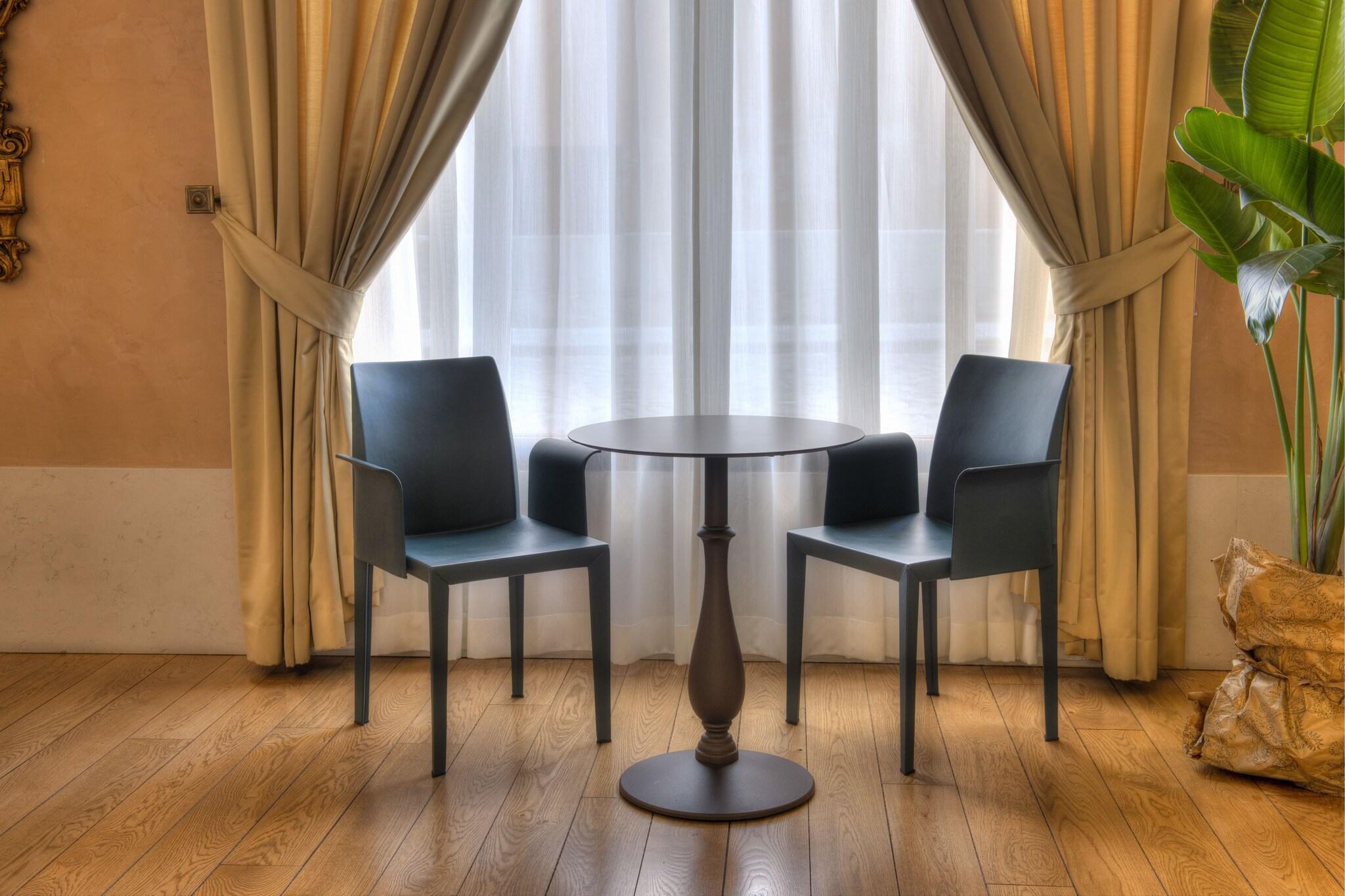 Bar/Salón Hotel Rua Frati 48 in San Francesco