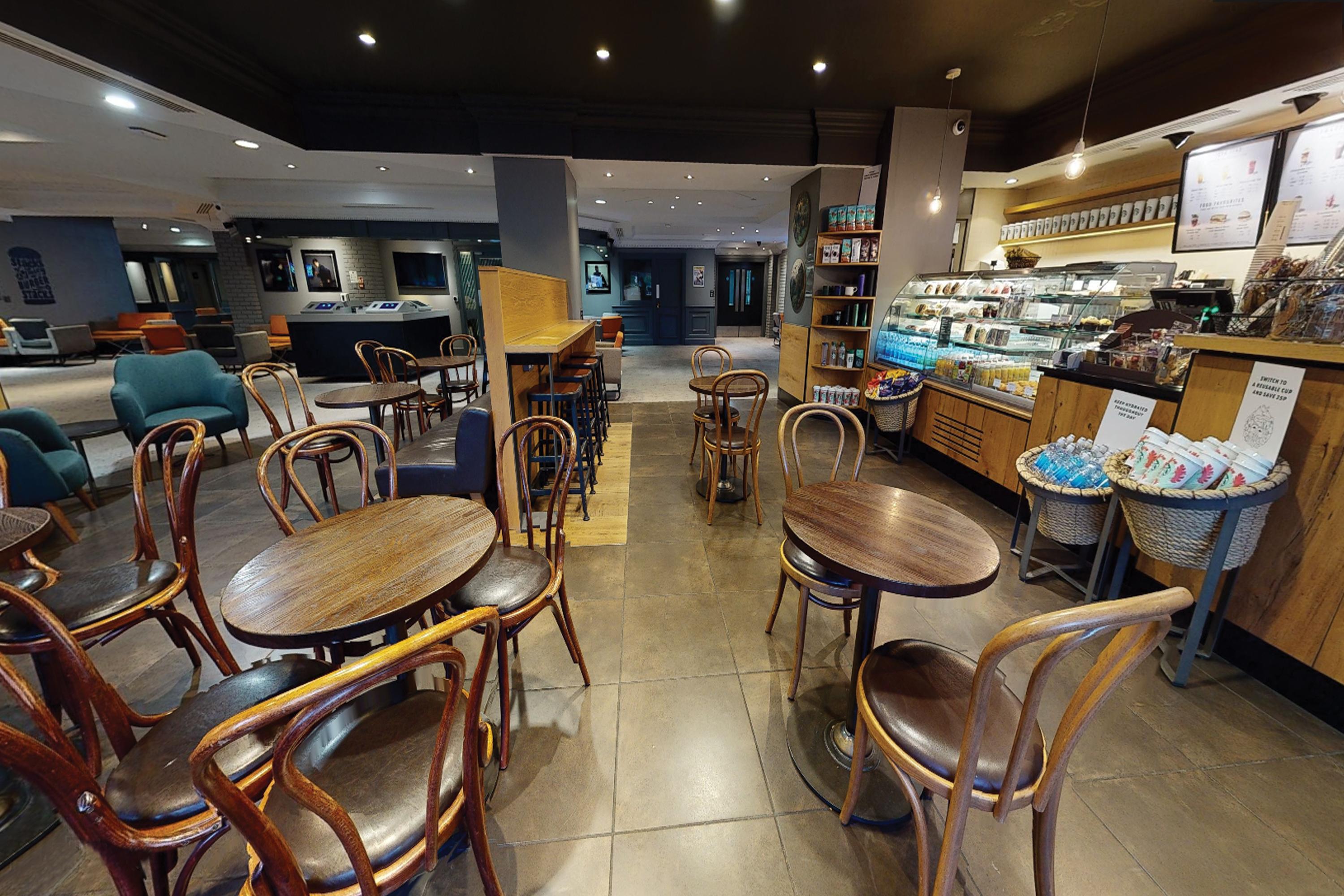 Restaurant Village Hotel Leeds North