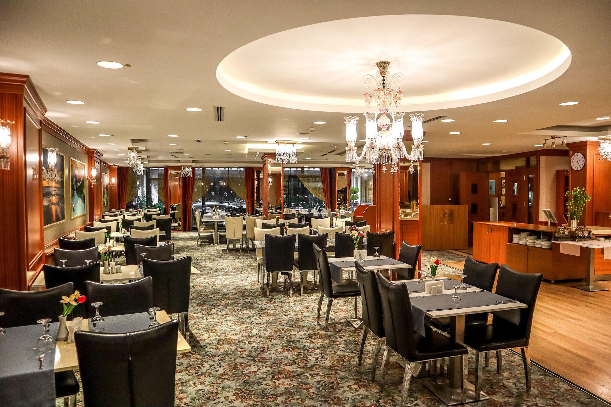 Restaurant Black Bird Thermal Hotel & Spa