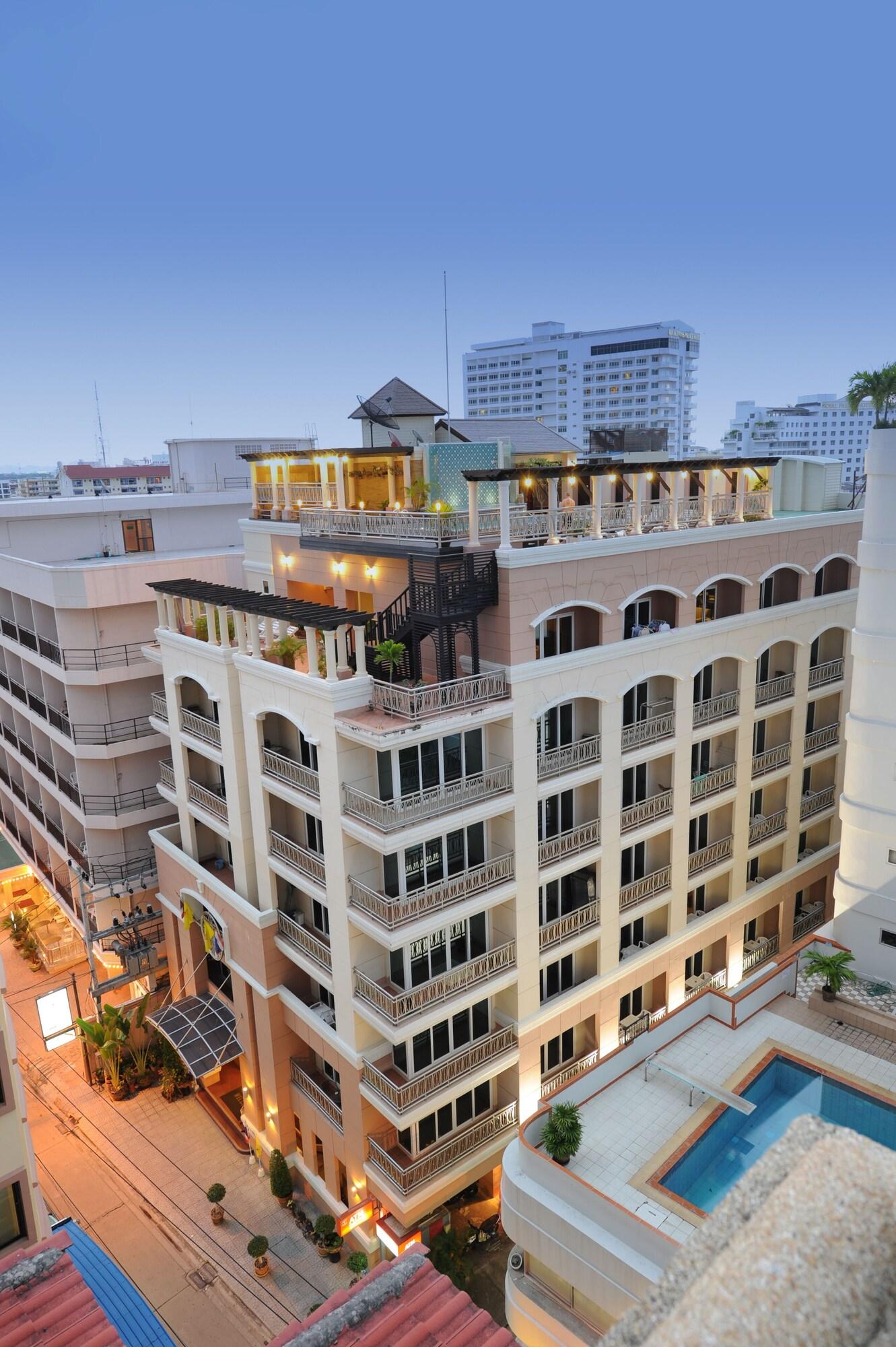 Vista Exterior Whitehouse Condotel