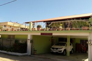Pacote - The Red Hut Inn
