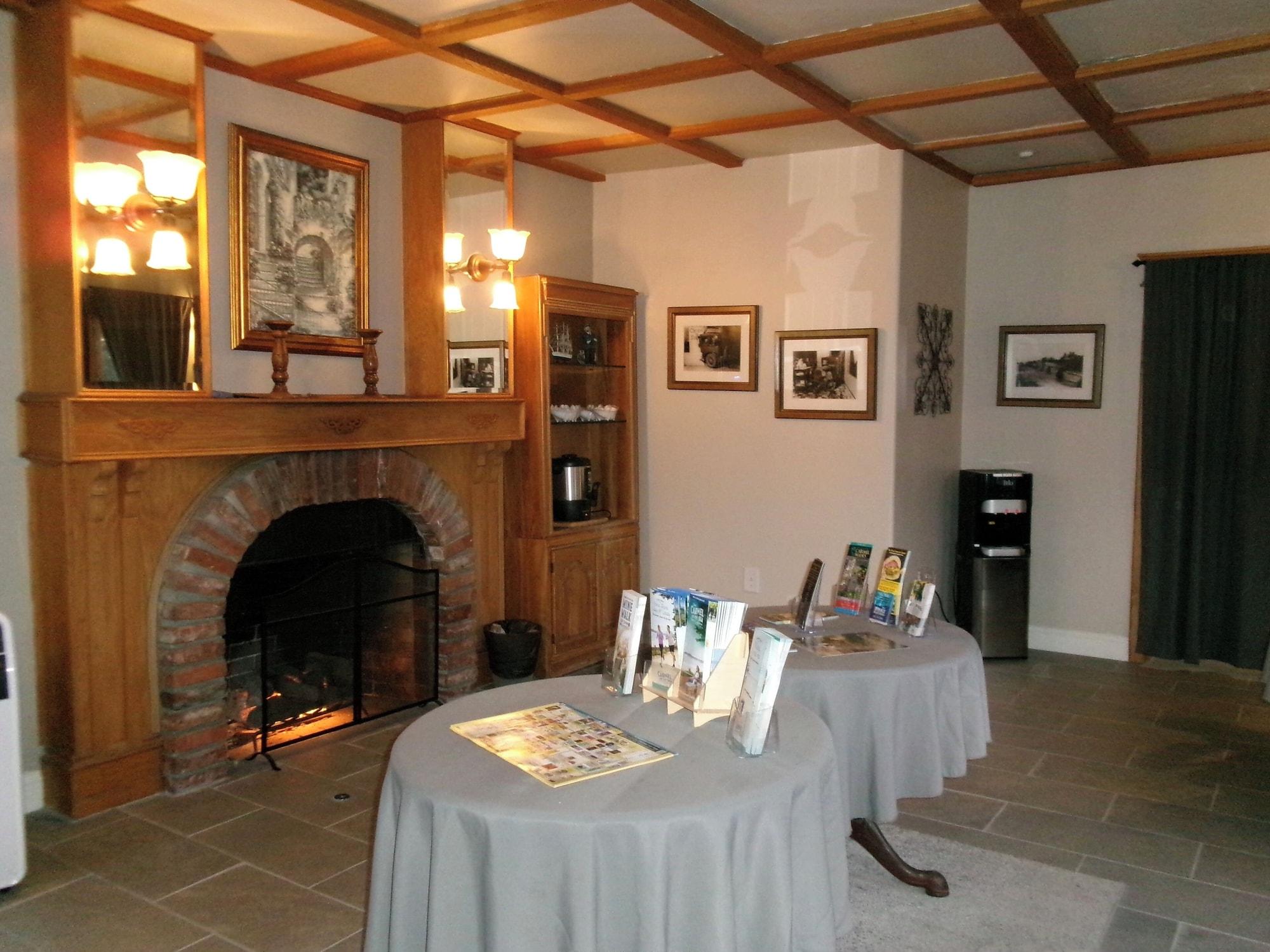 Vista Lobby Carmel Wayfarer Inn