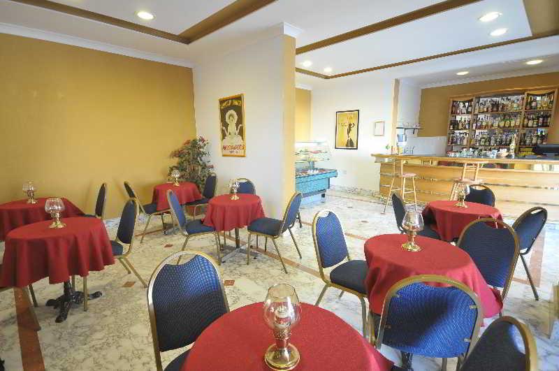 Bar/Salón Soreda Hotel