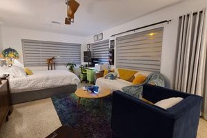 Alquiler Vacacional - Magnificent Mid-Century Modern Beach area Abode: 3-bed house in St. Pete Beach