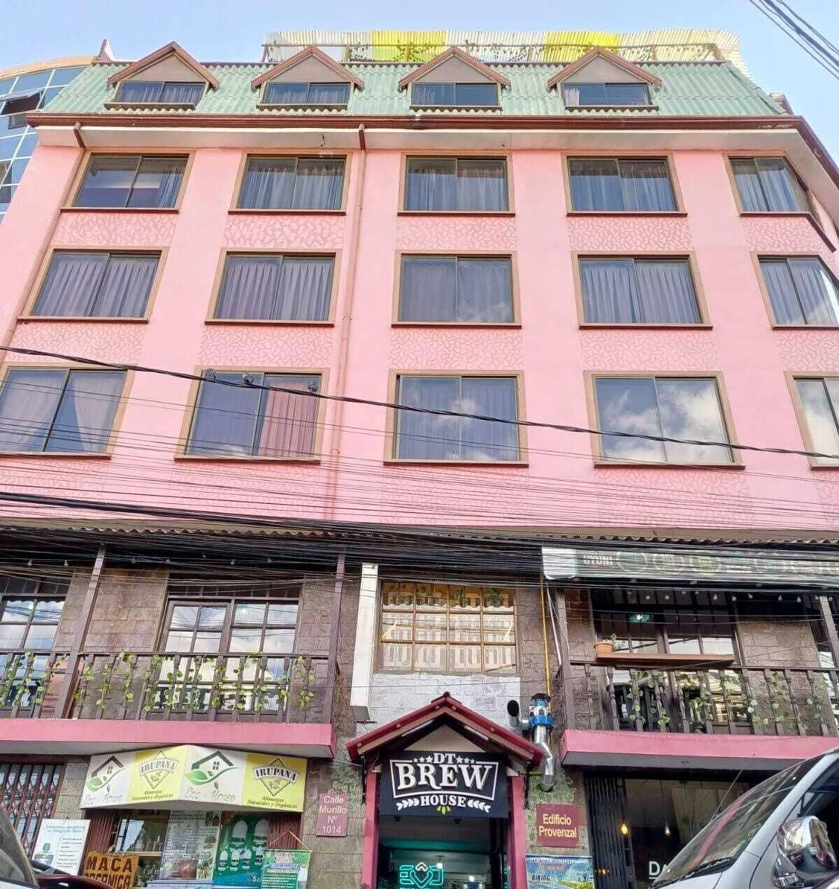 Varios Hotel Downtown