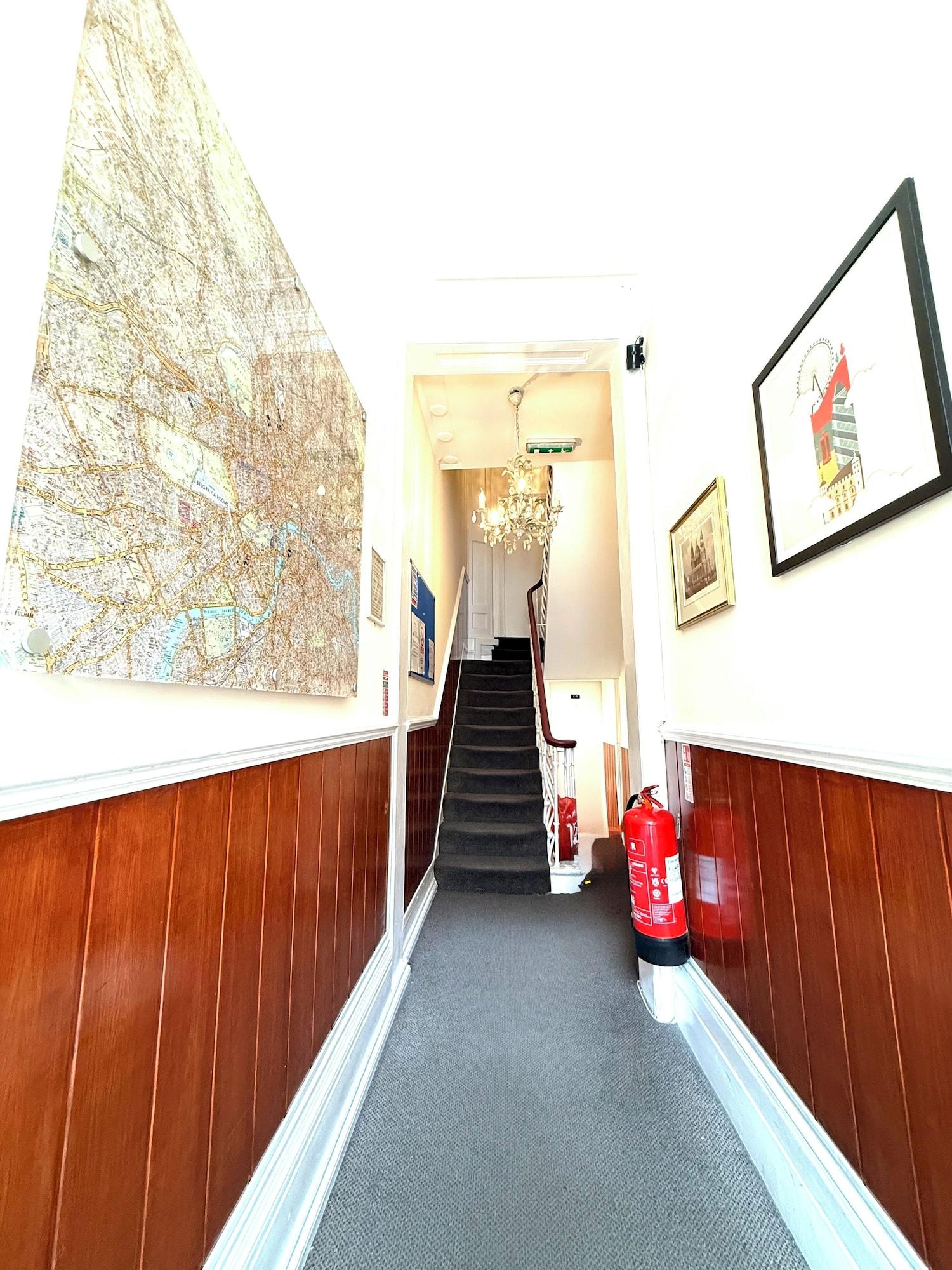 Vista Lobby Ebury House