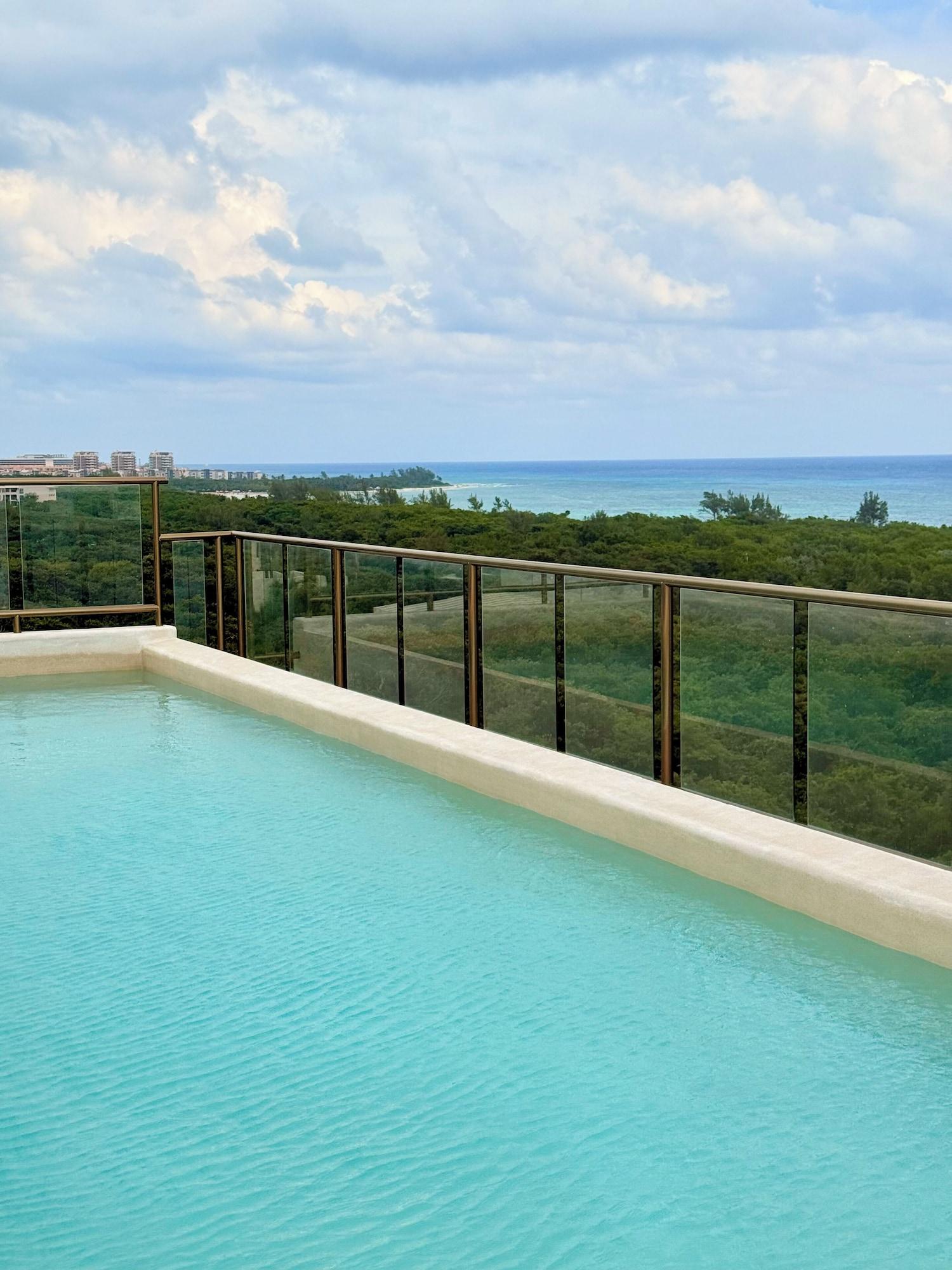 Vista Piscina Hotel 56 Zuna
