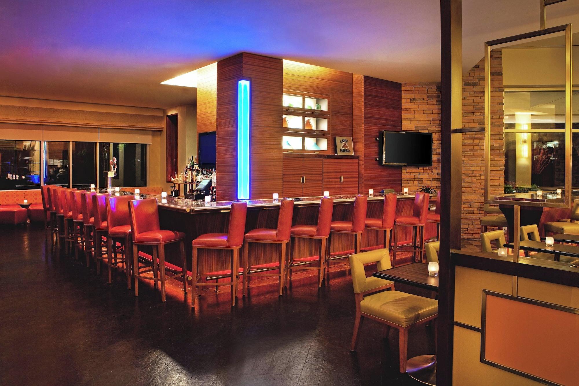 Bar/Salón The Westin Washington Dulles Airport