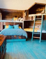 Alquiler Vacacional - NW VINTAGE ESTATE FARM stays for 2-20. Families are welcome!