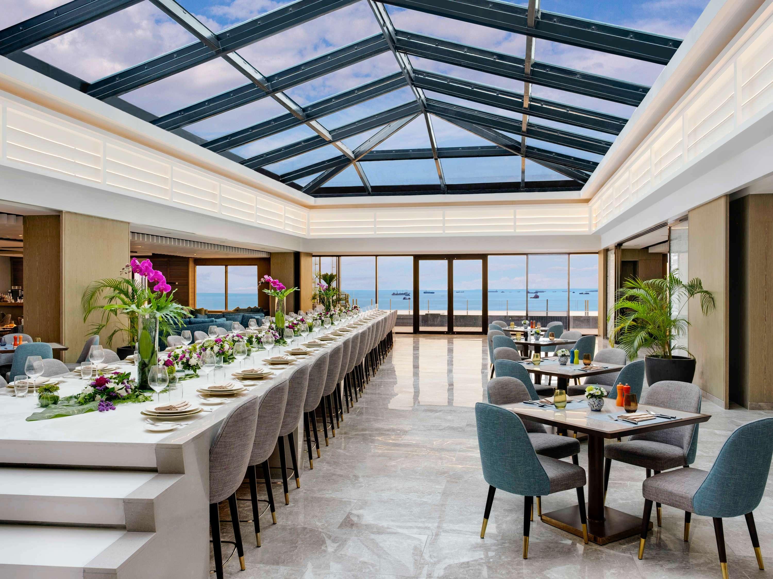 Restaurant Admiral Hotel Manila - MGallery Collection