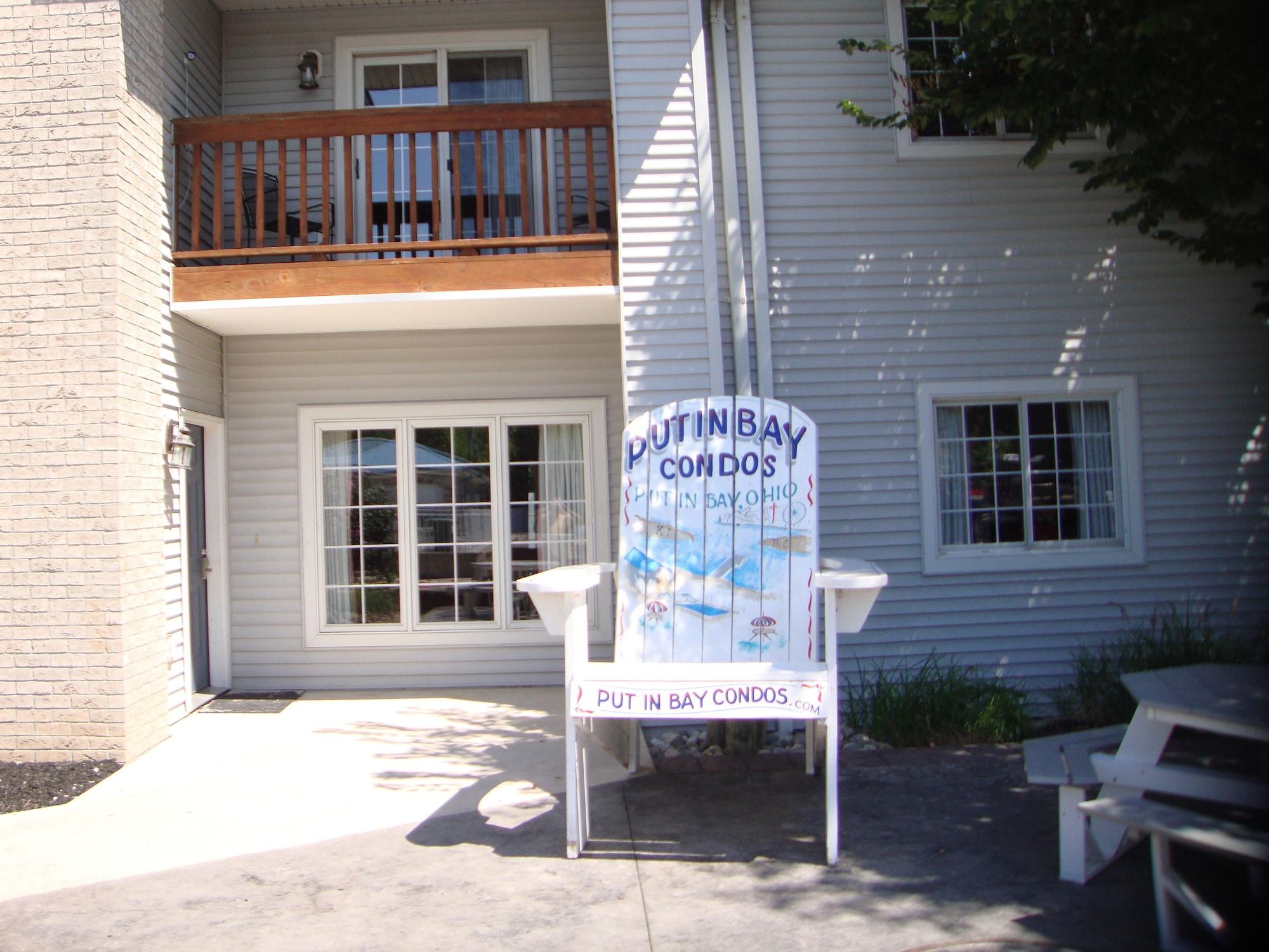 Instalaciones Recreativas Put-in-Bay Condos