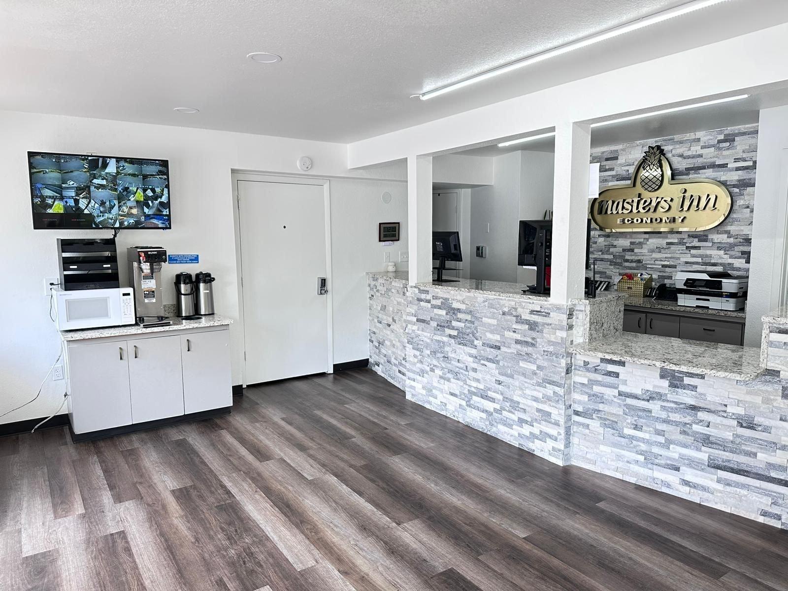 Vista Lobby Masters Inn Atlanta - Doraville at I-85 & 285