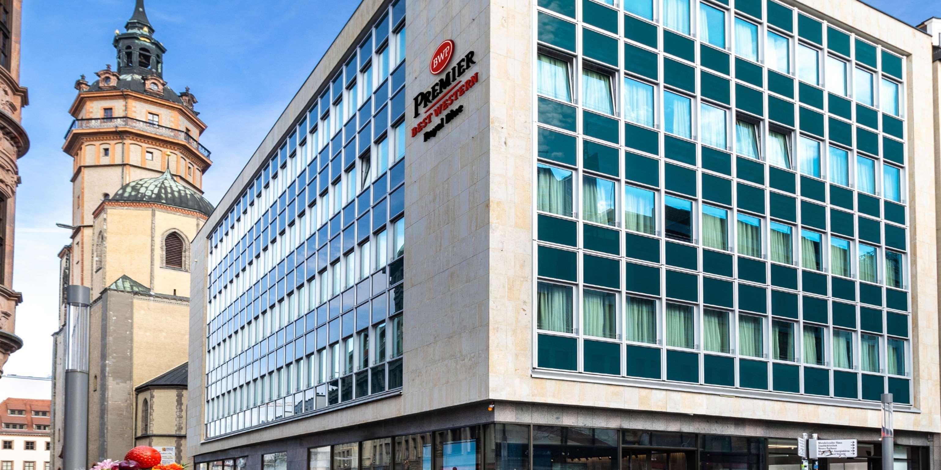 Vista Exterior Best Western Premier Royal Blue - Adult Only