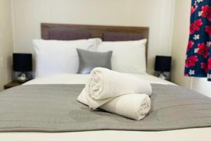 Alquiler Vacacional - The Hideaway Lodge with Hot tub