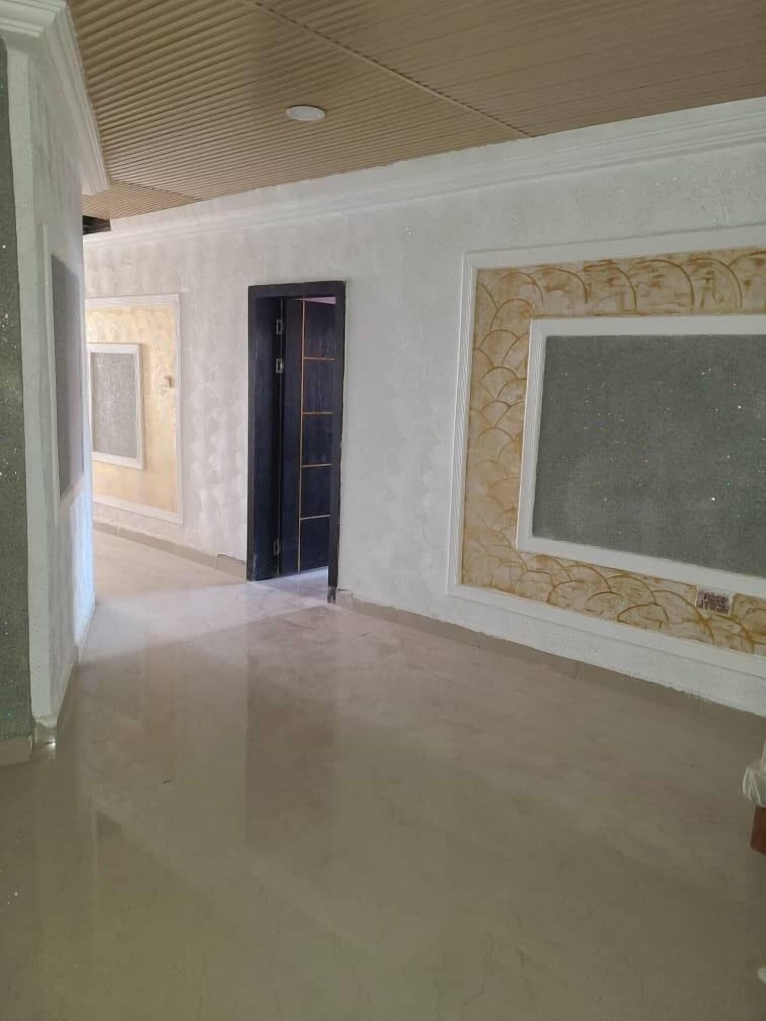 Equipamiento de Habitación international royal hotel