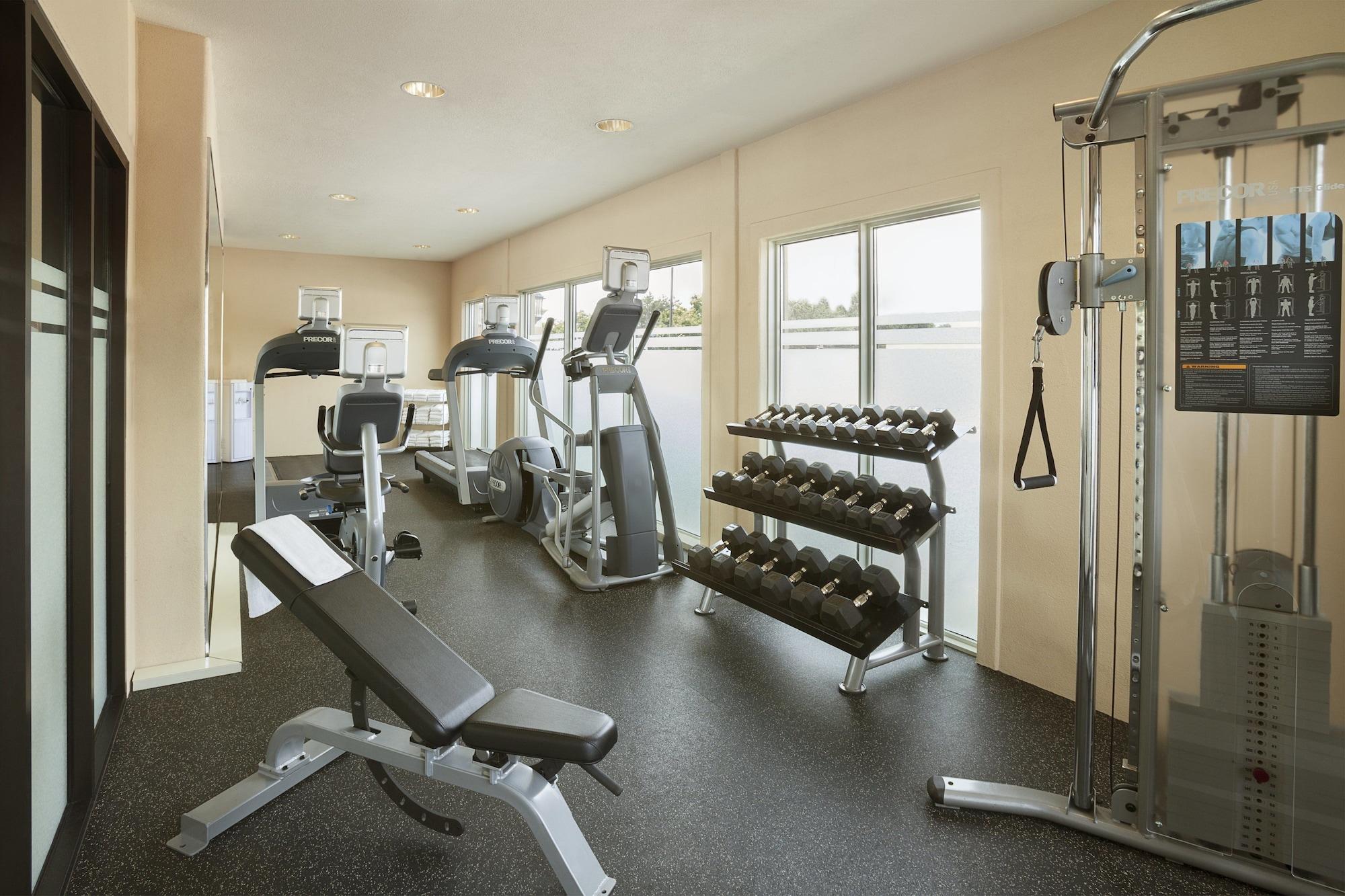 Gimnasio Courtyard by Marriott Toronto Airport