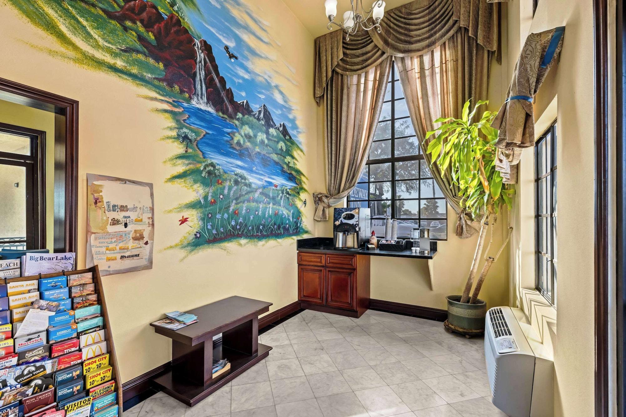 Vista Lobby Rodeway Inn