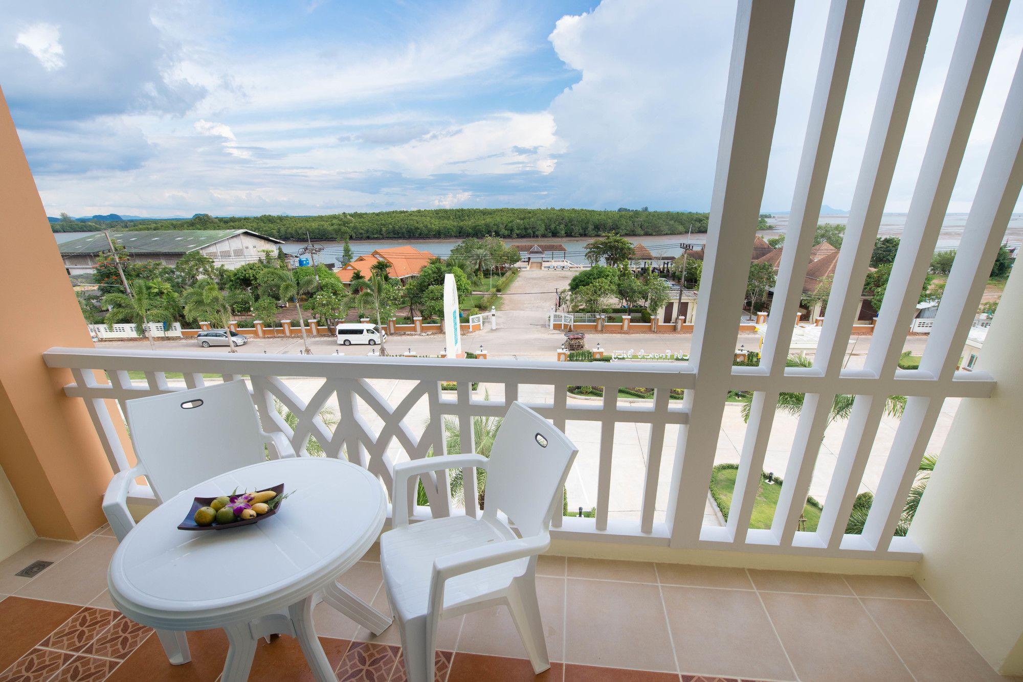 Equipamiento de Habitación Krabi Front Bay Resort