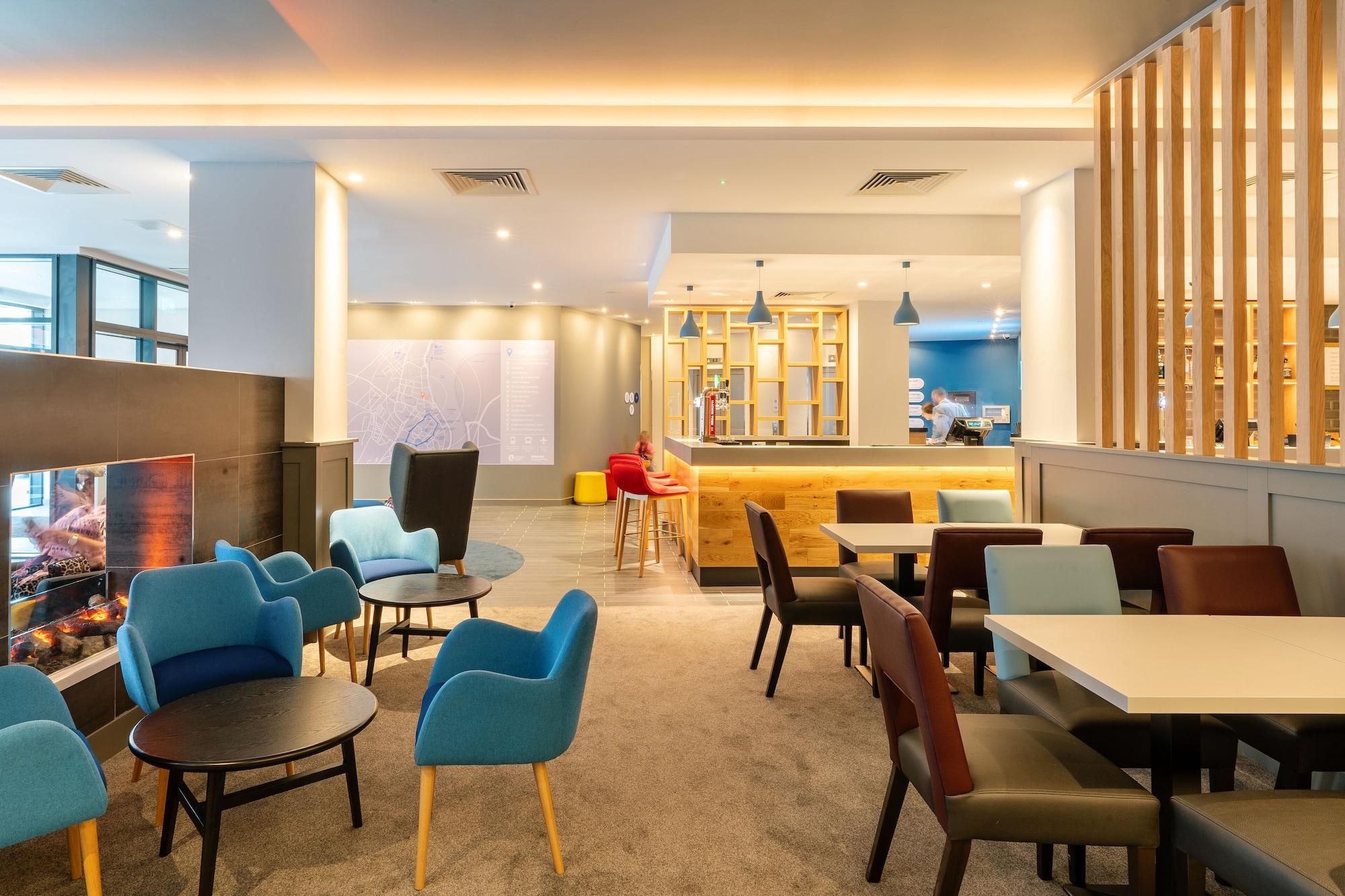 Vista Lobby Holiday Inn Express Derry - Londonderry by IHG