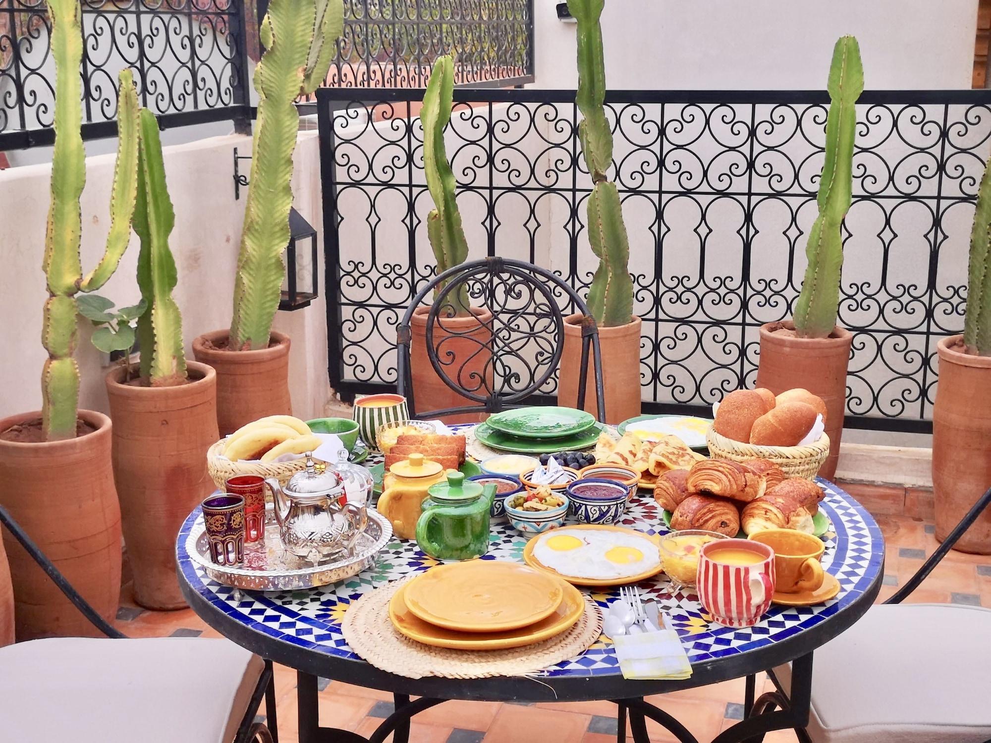 Vista da fachada Riad Azra Marrakech
