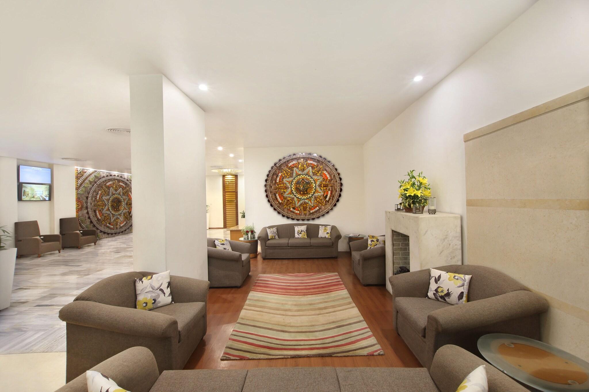 Vista Lobby Hotel Maurya