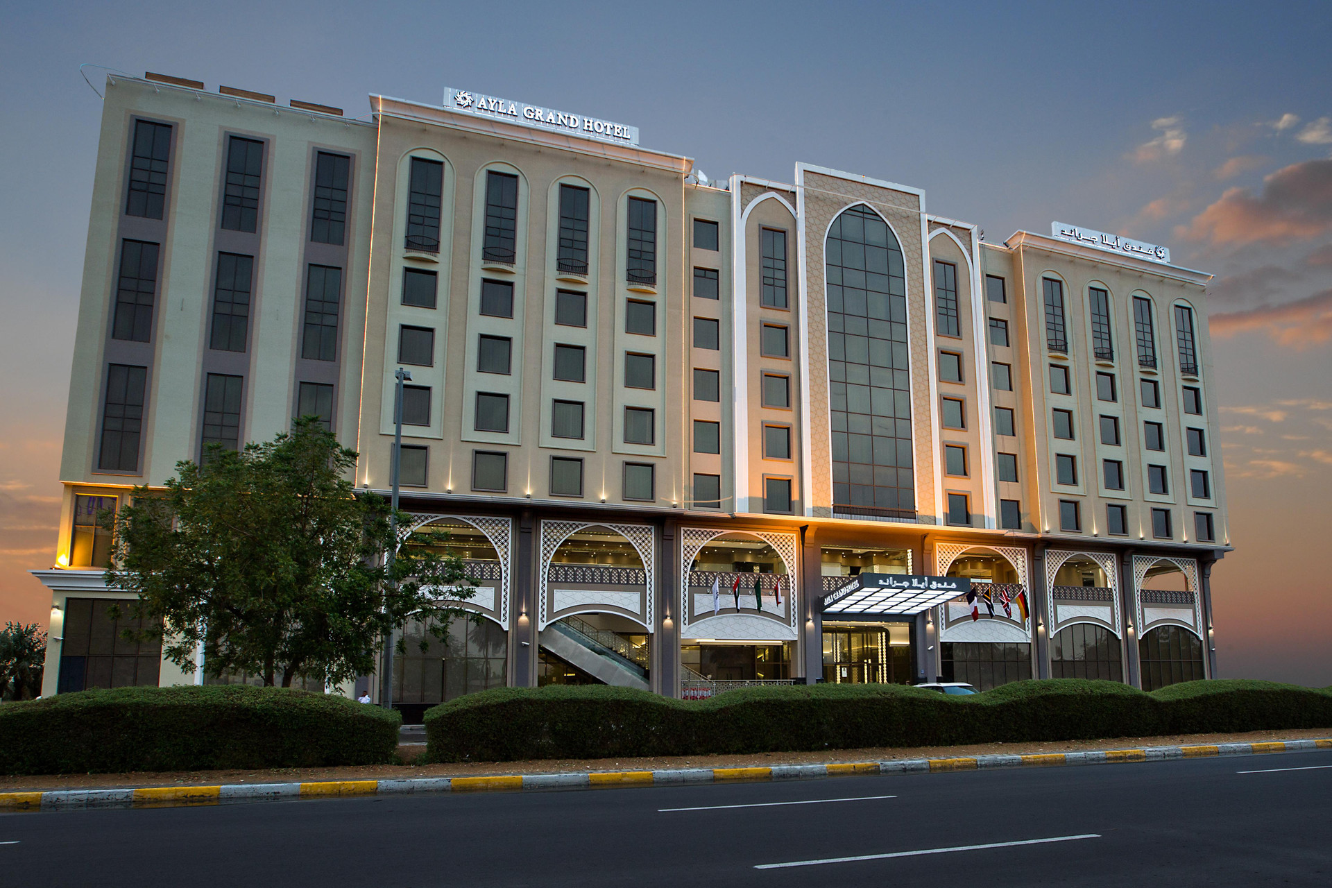Vista Exterior Ayla Grand Hotel
